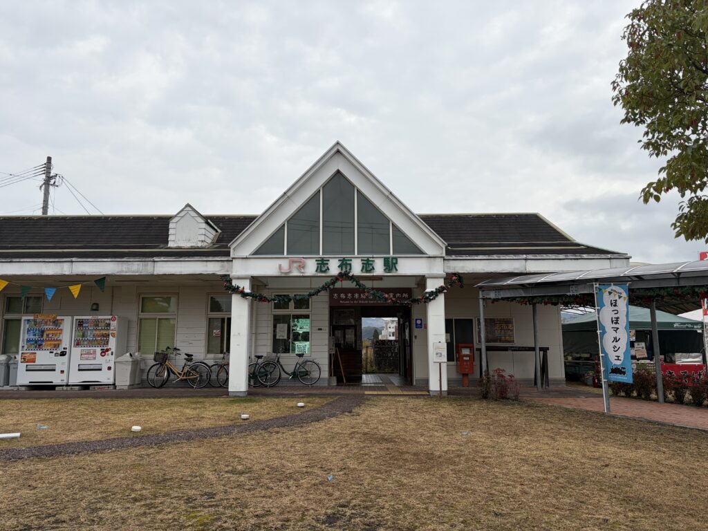 志布志駅前のマルシェ②